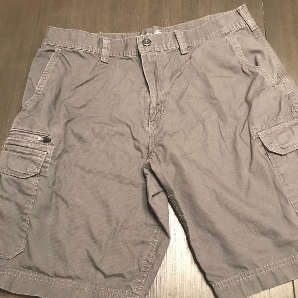 Eddie Bauer men’s shorts